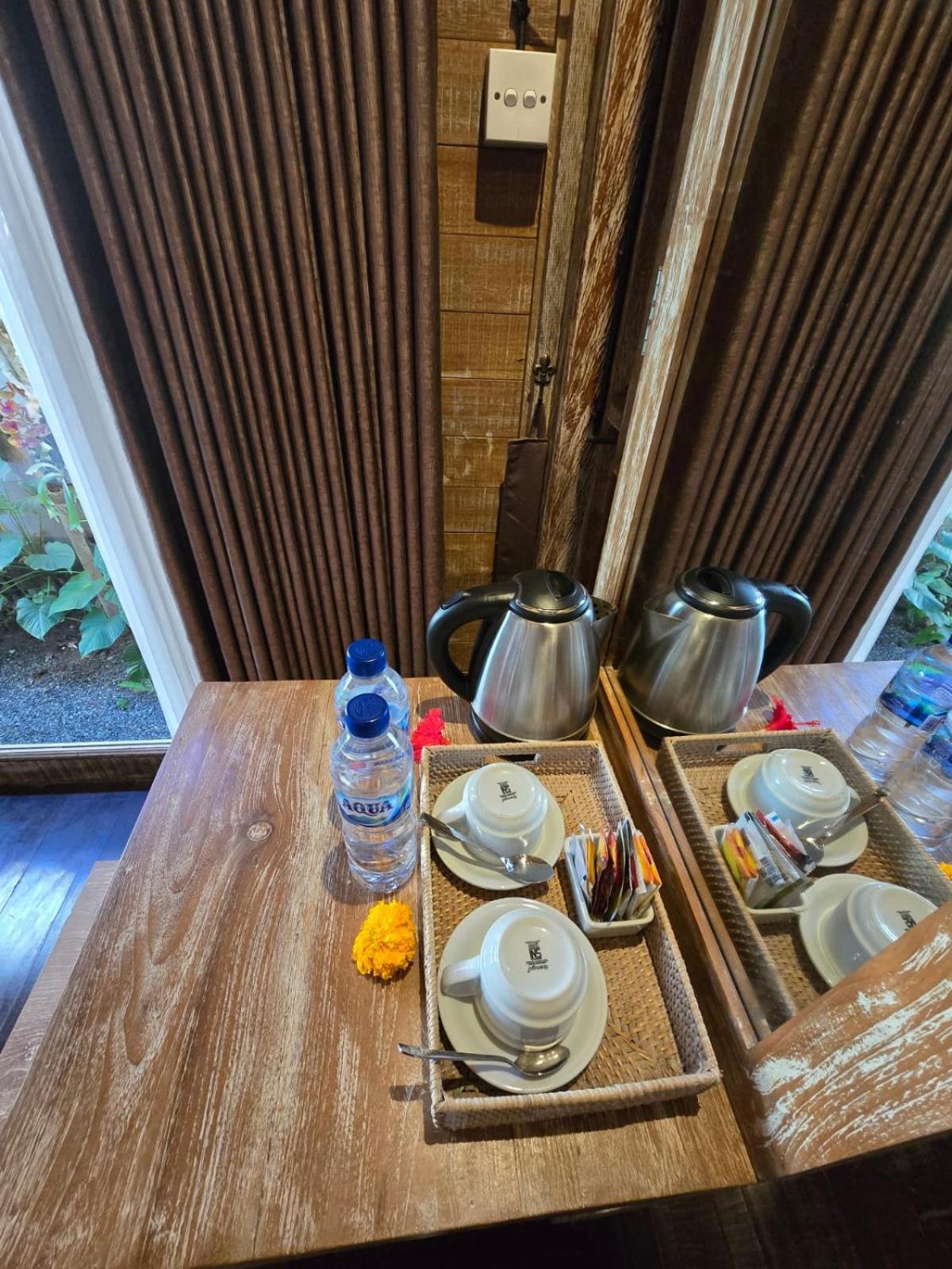 Aura Guesthouse Ubud  Bagian luar foto