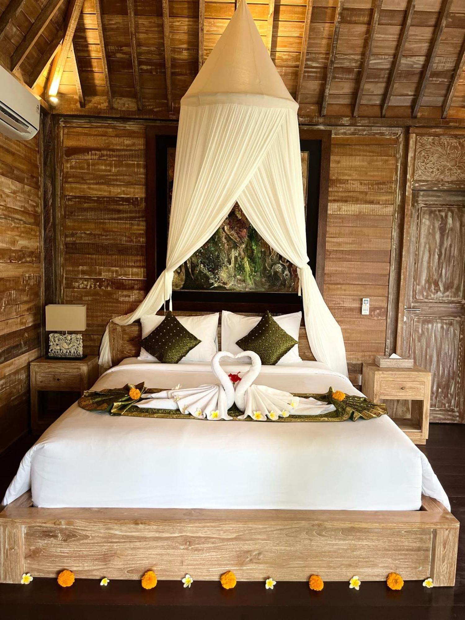 Aura Guesthouse Ubud  Bagian luar foto