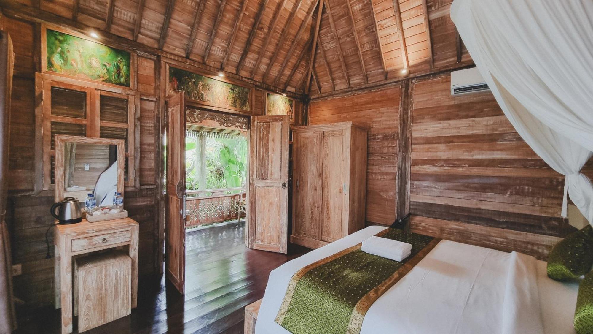 Aura Guesthouse Ubud  Bagian luar foto