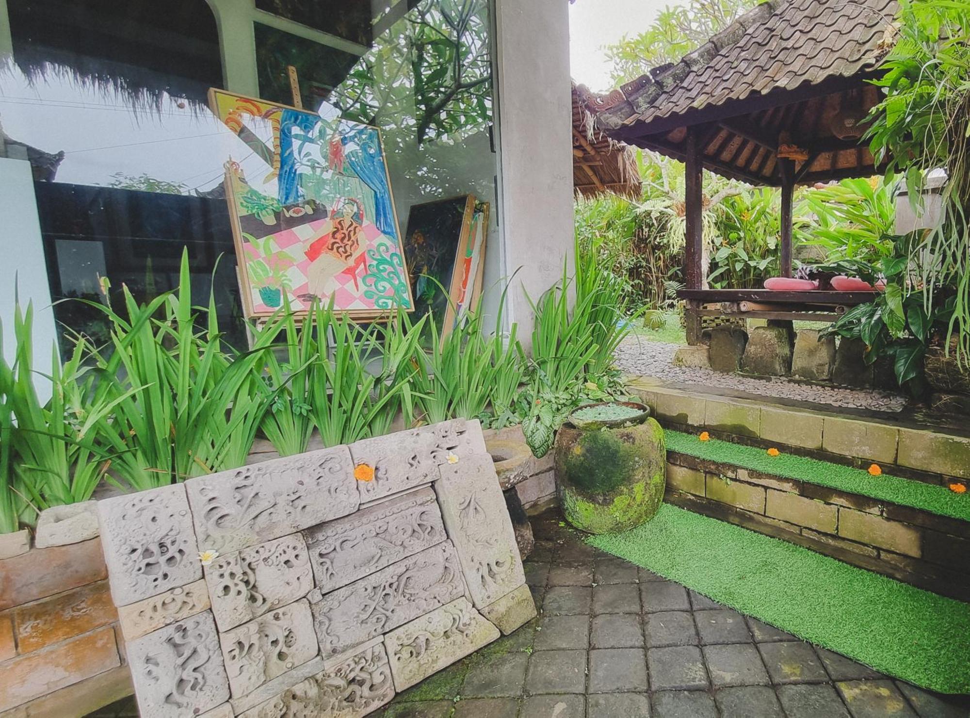 Aura Guesthouse Ubud  Bagian luar foto